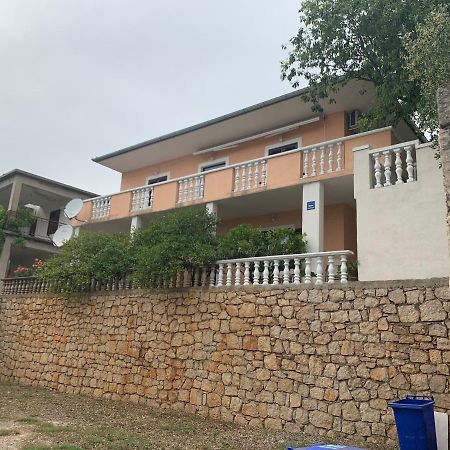 Apartmani Spomenka Селине Екстериор снимка
