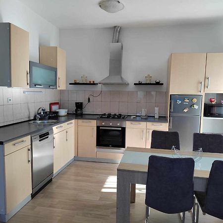 Apartmani Spomenka Селине Екстериор снимка