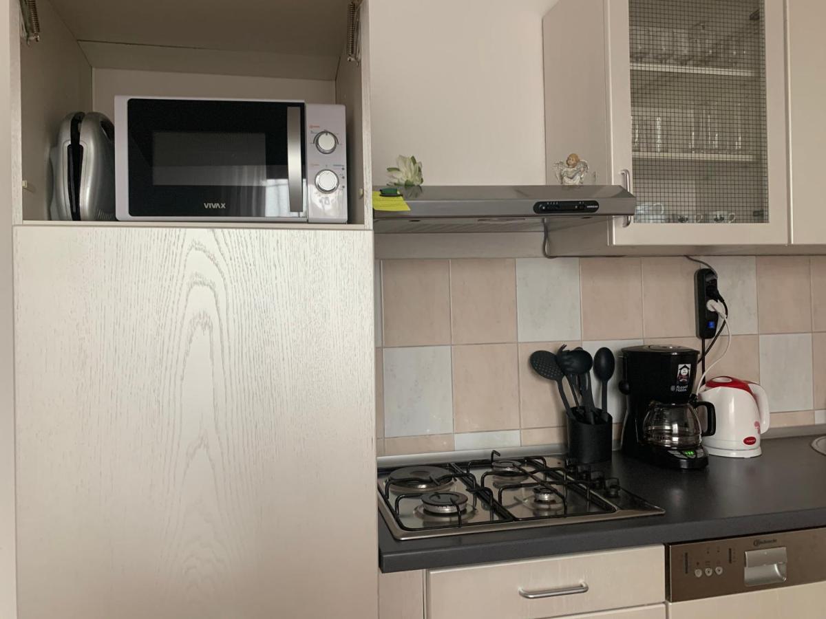 Apartmani Spomenka Селине Екстериор снимка