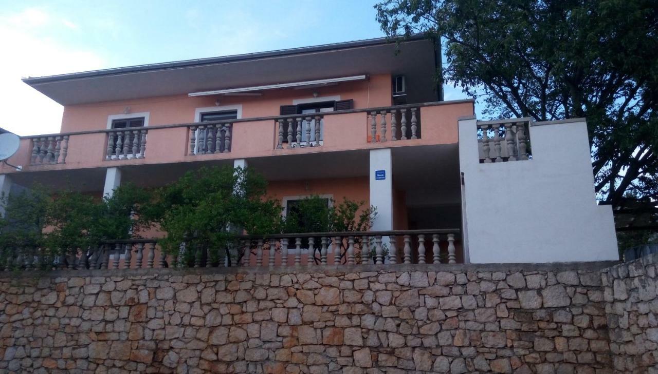 Apartmani Spomenka Селине Екстериор снимка
